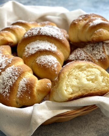 cornetti con ricotta