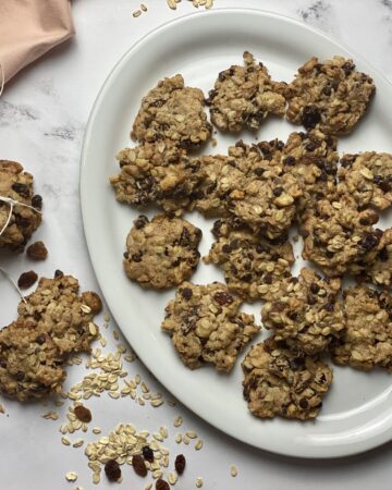 biscotti con avena e frutta secca