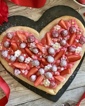 crostata a cuore senza stampo