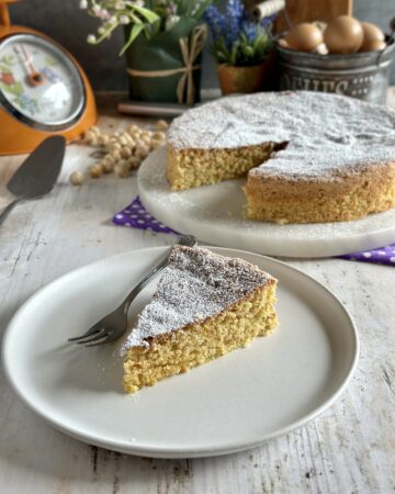 TORTA ALLE NOCCIOLE