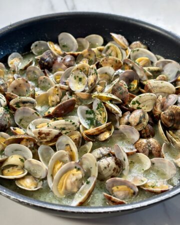 vongole in salsa verde