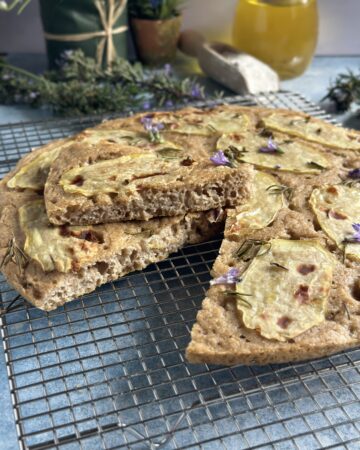 Focaccia integrale con patate