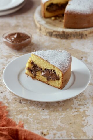 Torta con cuore di Nutella