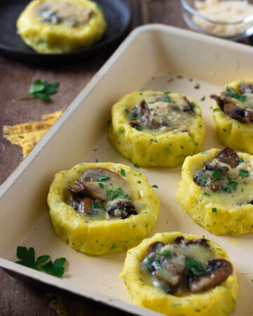 Nidi di patate con funghi e Fontina