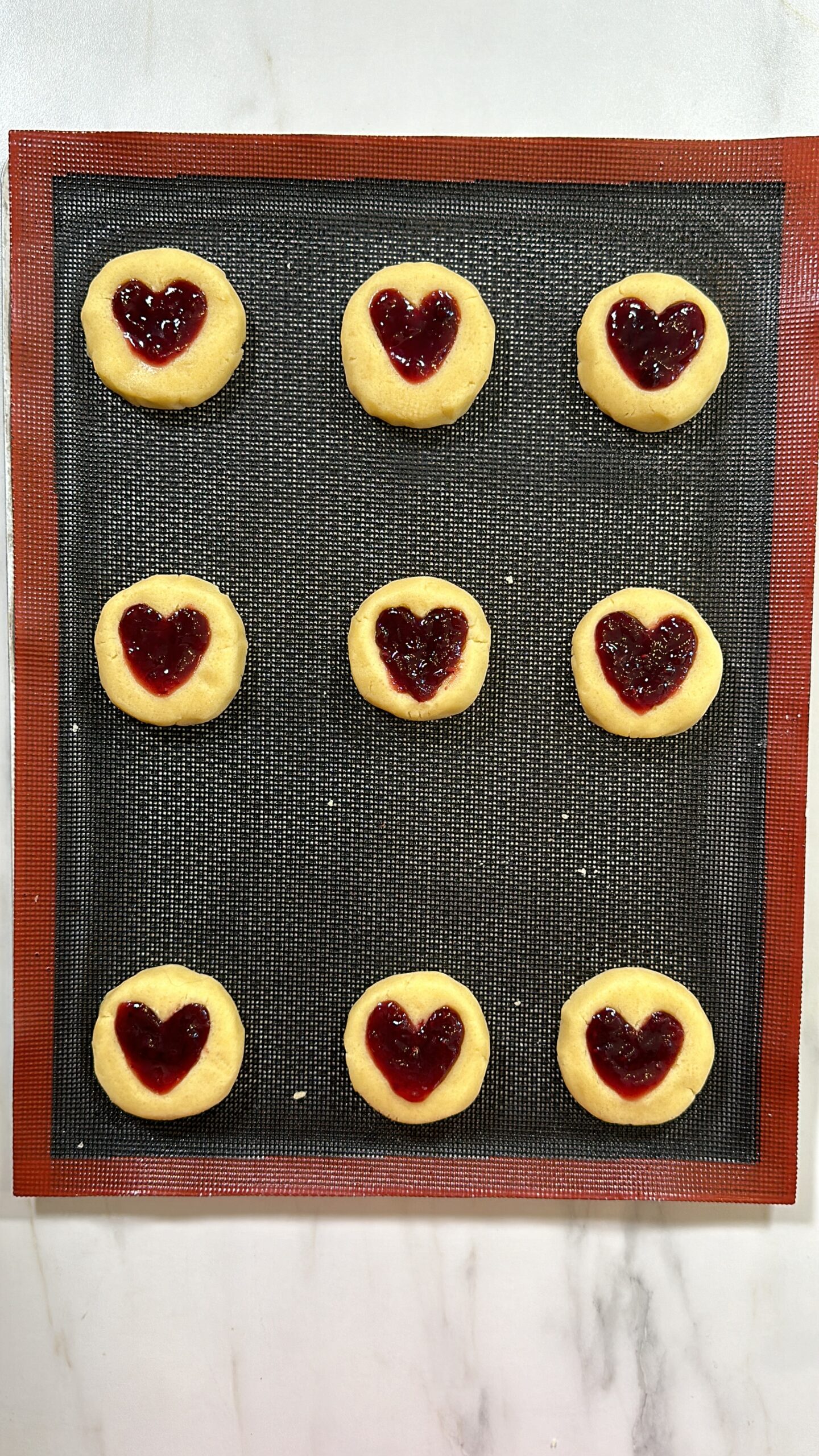 Biscotti a cuore senza stampo - Una Famiglia in Cucina