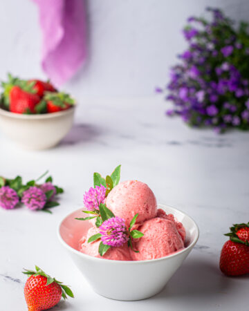 sorbetto alle fragole e banane (senza gelatiera)