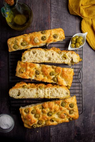 Focaccia con le olive