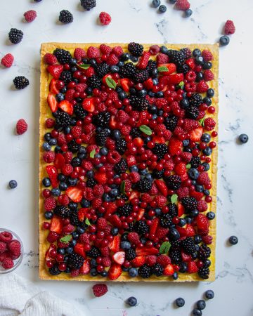 Crostata di frutta per feste di compleanno