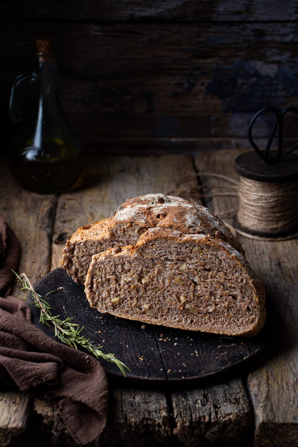 Pane integrale con noci