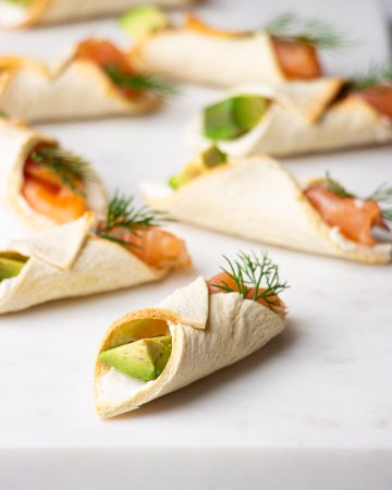 cannolini veloci salmone e avocado