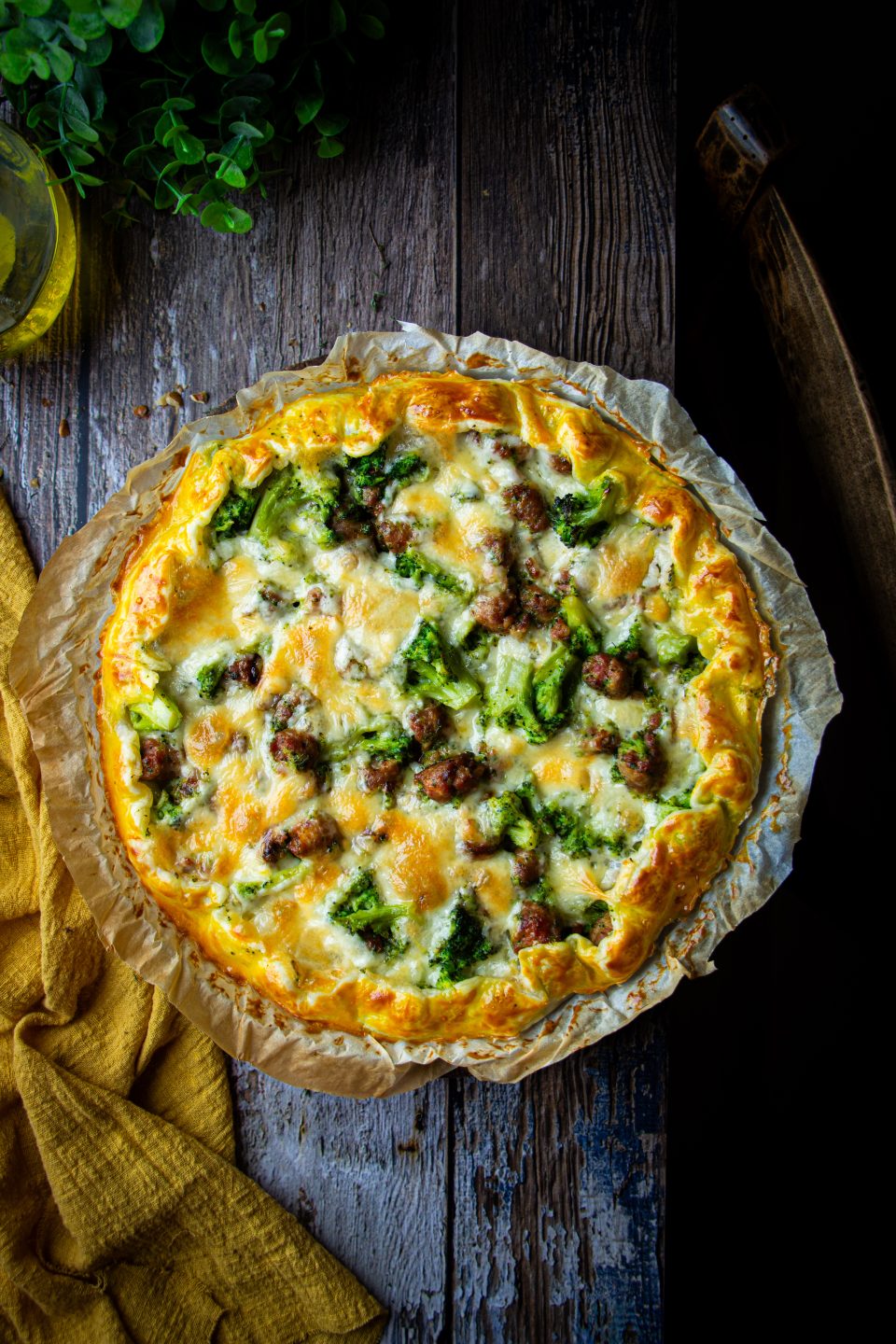 torta salata broccoli e salsiccia